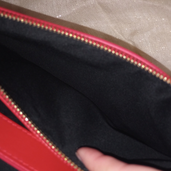 Beautiful Love Moschino Red Heart Chain Bag; W/DustBag; NWT - Picture 5 of 13